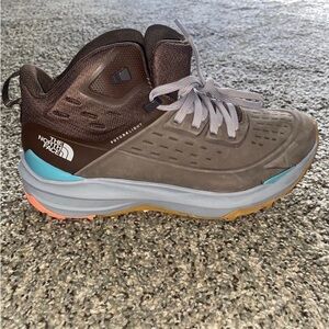 The North Face Brown Athletic Shoes with Cushioned Sole and High-Top Design